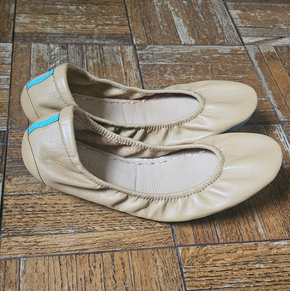 Tieks by Gavrieli Shoes - Tieks by Gavrieli Italian Leather Ballet Flats Matte Tan Camel Beige Size 7